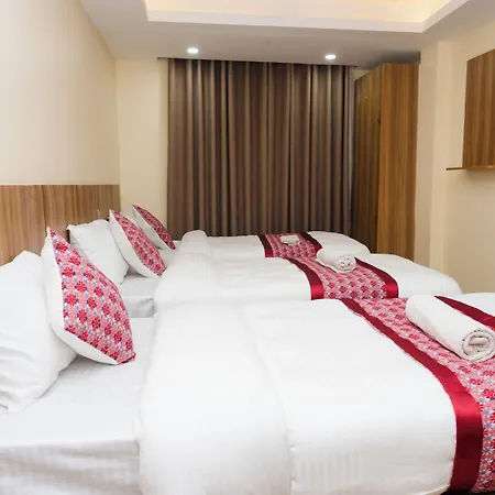 Rightway Hotel & Restaurant