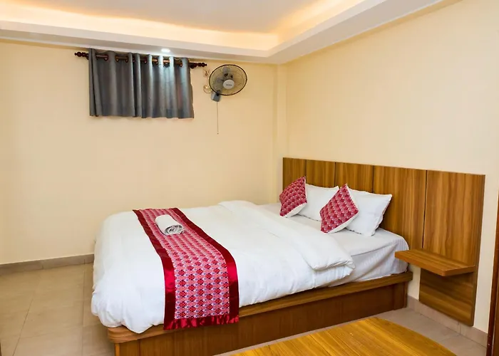 Rightway & Restaurant Hotel Kathmandu