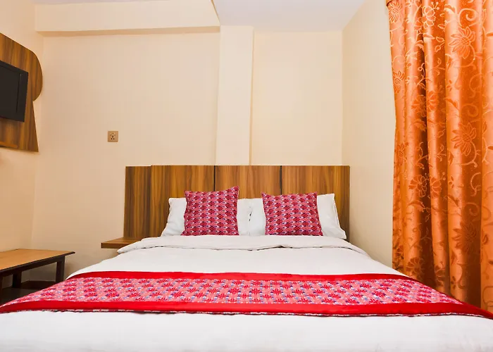 Hotel Rightway & Restaurant